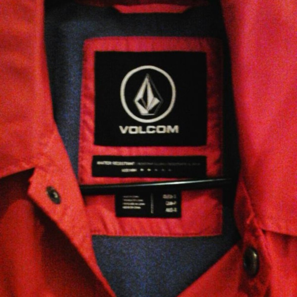 Volcom Windbreaker - Picture 2 of 4